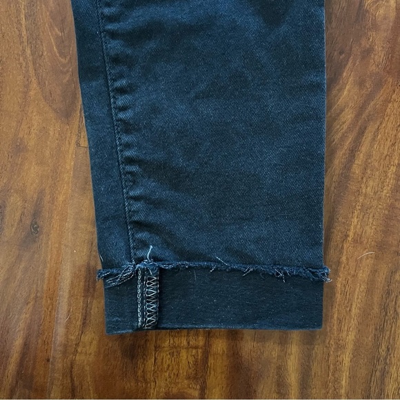 True Religion Black Sequins Cropped Skinny Jeans size 26 - Picture 12 of 13